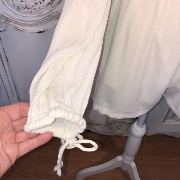 Pins And Needles Cold Shoulder Long Sleeve Boho Style Romper Size XS - Picture 3 of 8